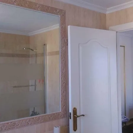 6 Bedroom Luxury With Private Pool *